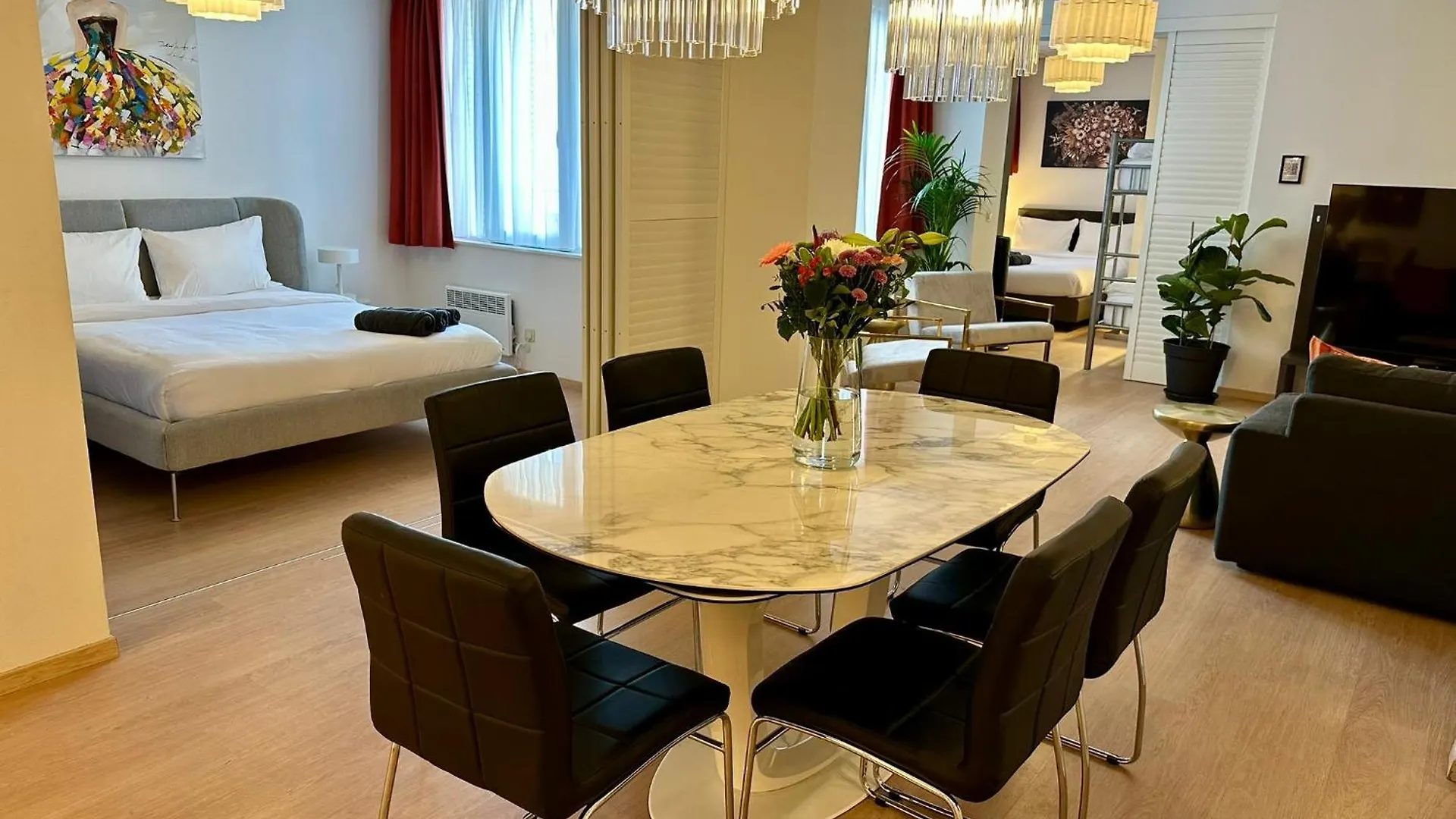 Grand Place - Prime Location 2 Bedroom Apartment Брюссель